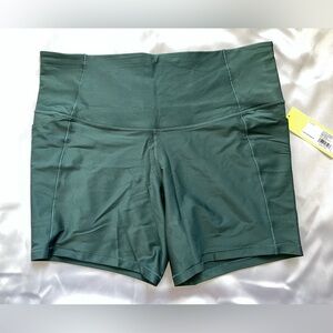 All in Motion Women's Effortless Support Bike Shorts 6"